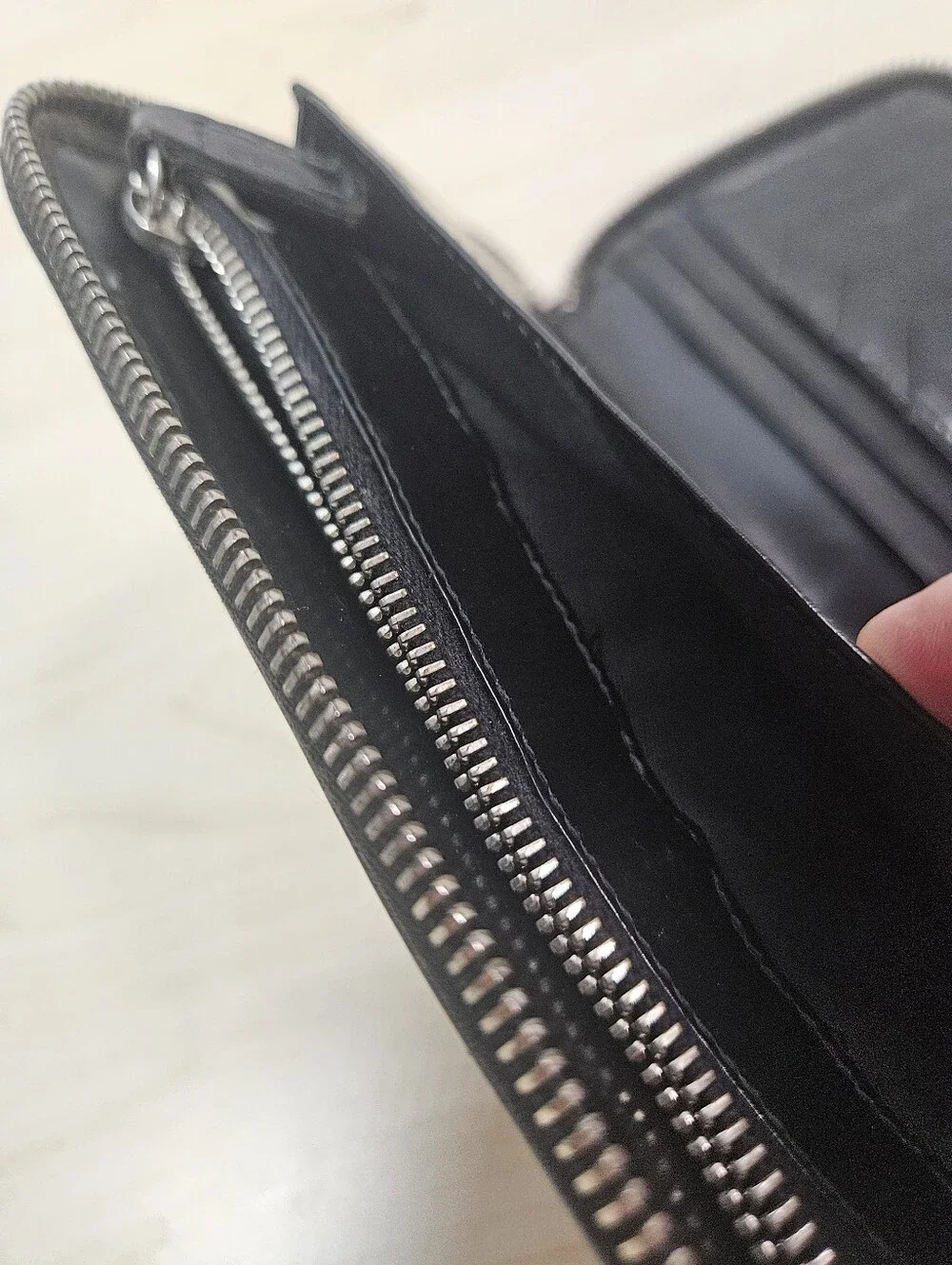 DOLCE & GABBANA Italian Leather Long Wallet Black Zippered Bifold